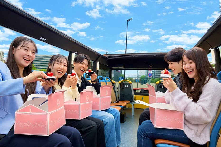 走るいちご農園!東京オープントップバスで楽しむ絶景&スイーツツアー